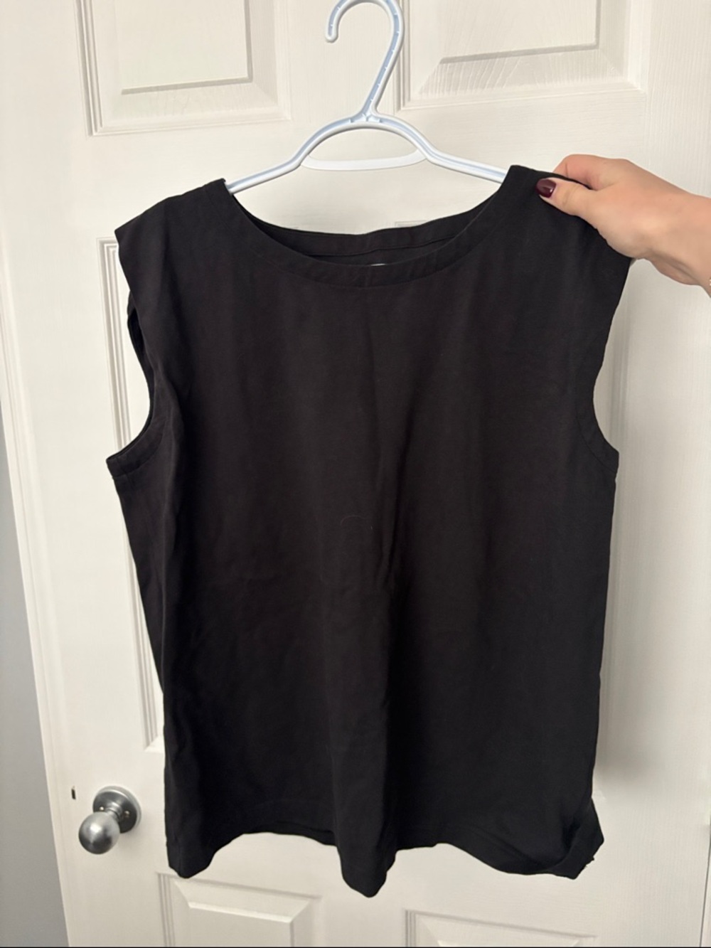Classic Black Sleeveless Tank Top